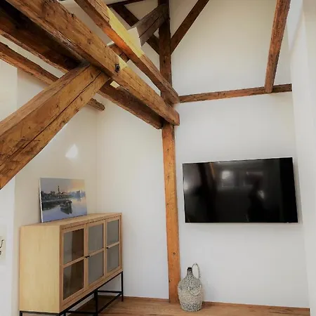 Apartment Rooftop Loft Split