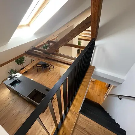 Rooftop Loft *