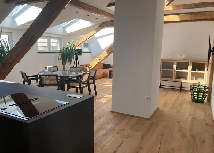 Rooftop Loft Split