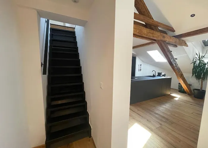 Rooftop Loft * Split