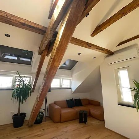 דירה Rooftop Loft